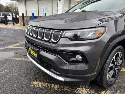 Used 2022 Jeep Compass Limited image 7