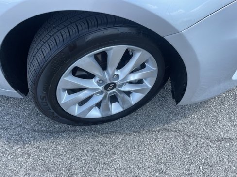 Used 2017 Kia Optima LX image 17