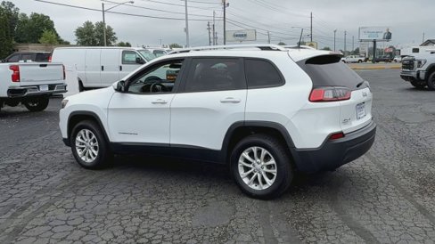 Used 2020 Jeep Cherokee Latitude image 6
