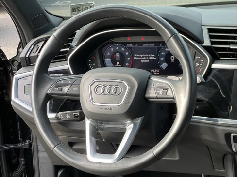Used 2024 Audi Q3 2.0T Premium image 20