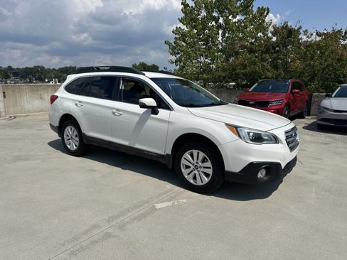 Used 2015 Subaru Outback 2.5i Premium image 4