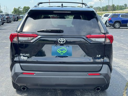 Used 2019 Toyota RAV4 LE image 5