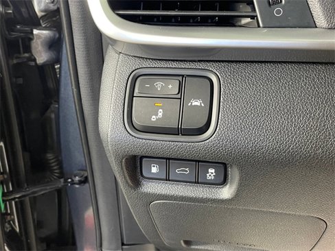 Used 2020 Kia Optima LX image 16