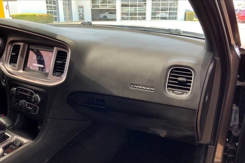 Used 2022 Dodge Charger SXT image 18