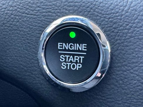 Used 2022 Ford Edge SE image 11