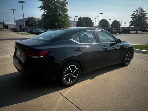 Used 2024 Nissan Sentra SV image 5