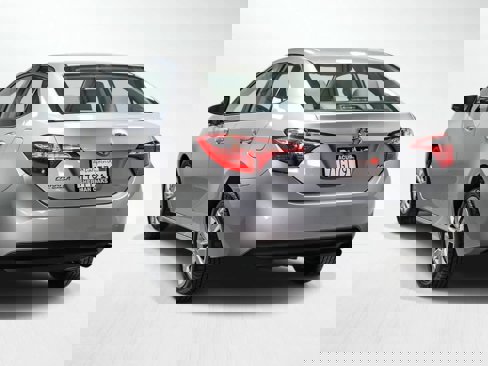 Used 2016 Toyota Corolla LE image 2