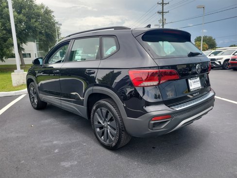 Used 2024 Volkswagen Taos S image 8