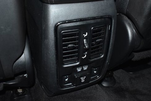 Used 2018 Jeep Grand Cherokee Limited image 5