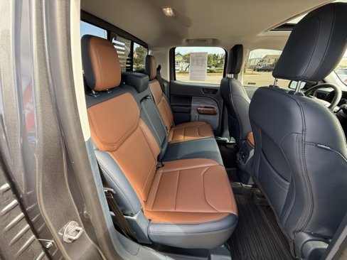 Used 2024 Ford Maverick Lariat image 12