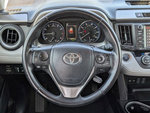Used 2016 Toyota RAV4 Limited image 17