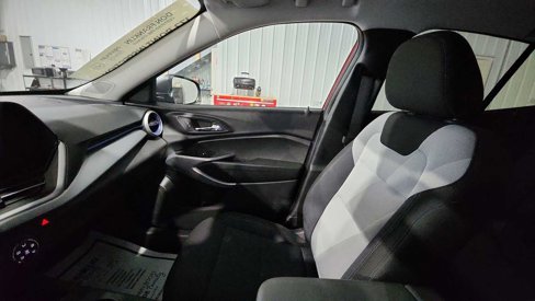 Used 2025 Chevrolet Trax LS image 11