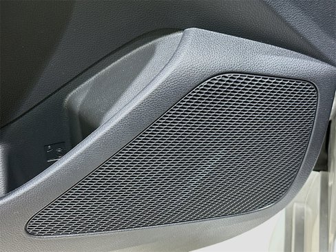 Used 2023 Toyota Corolla LE image 18