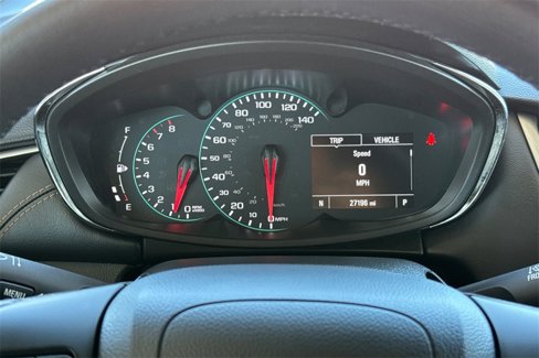 Used 2022 Chevrolet Trax LT w/ Midnight Edition image 35