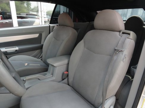 Used 2008 Chrysler Sebring Touring image 9