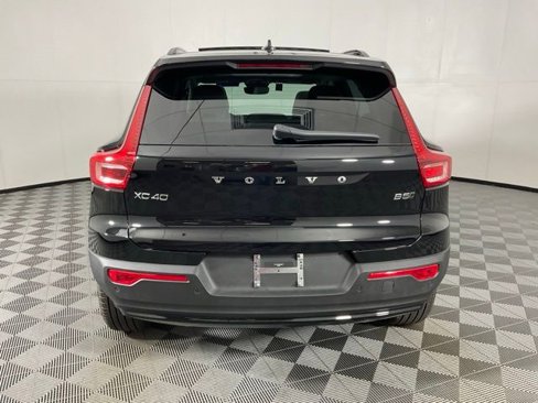 New 2025 Volvo XC40 B5 Plus w/ Protection Package Premier image 5
