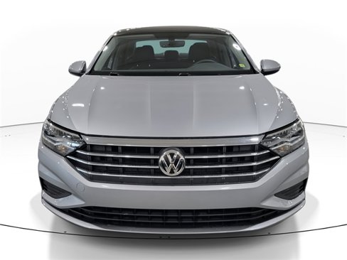 Used 2021 Volkswagen Jetta SE image 3