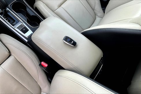 Used 2020 Subaru Ascent Limited w/ Technology Package image 11