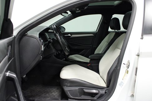 Used 2021 Volkswagen Jetta R-Line image 12