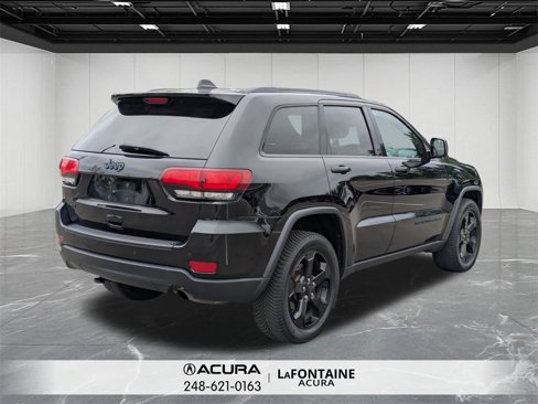 Used 2018 Jeep Grand Cherokee Laredo image 5