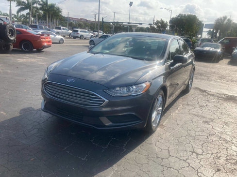 Used 2018 Ford Fusion SE image 4