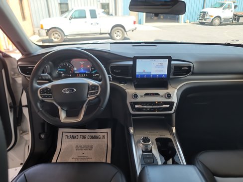 Used 2022 Ford Explorer XLT w/ Equipment Group 202A image 22