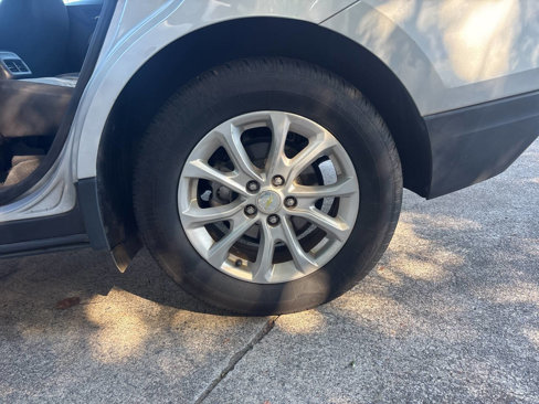 Used 2019 Chevrolet Equinox LS image 14