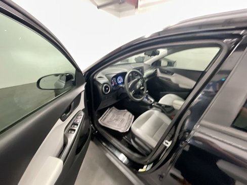 Used 2022 Hyundai Kona SEL image 10