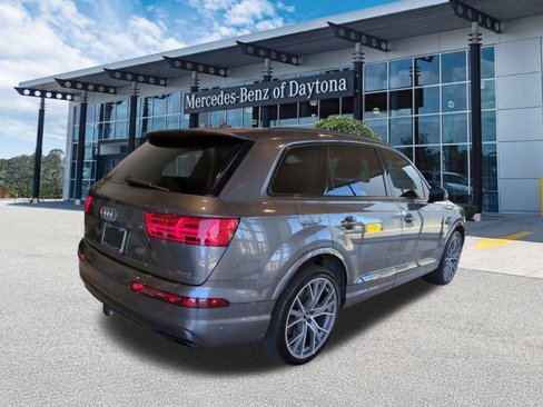 Used 2019 Audi Q7 3.0T Prestige w/ Prestige Package image 4