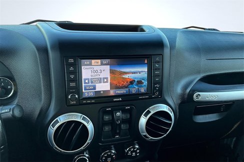 Used 2015 Jeep Wrangler Unlimited Sahara w/ Max Tow Package image 21