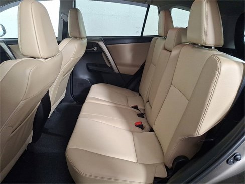 Used 2015 Toyota RAV4 Limited image 14