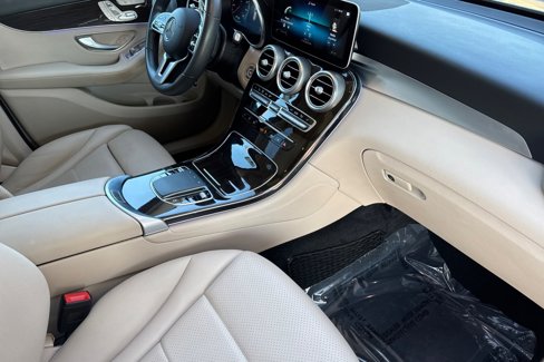 Used 2020 Mercedes-Benz GLC 300 4MATIC image 19