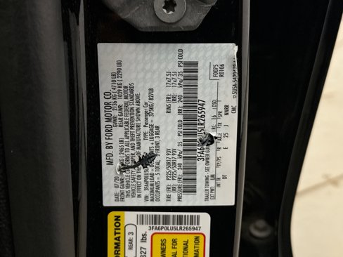 Used 2020 Ford Fusion SE image 11