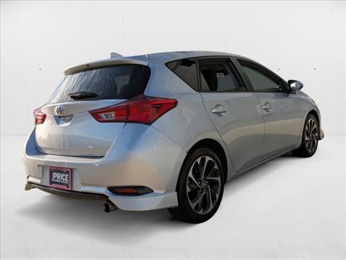 Used 2017 Toyota Corolla iM image 5