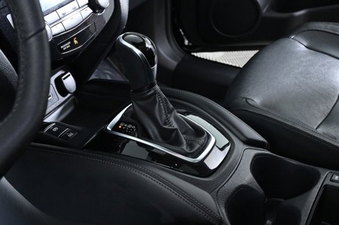 Used 2020 Nissan Rogue SL w/ Premium Package image 22