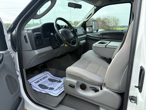 Used 2005 Ford F250 XLT image 8
