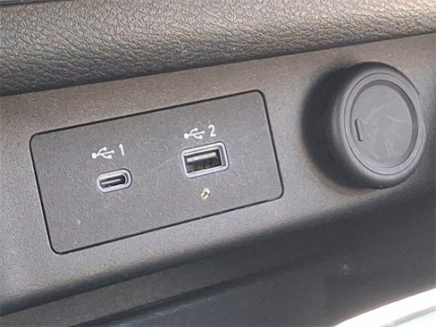 Used 2023 Nissan Rogue SV image 24