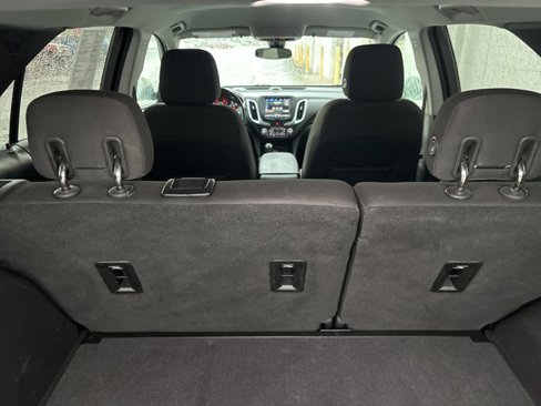 Used 2019 Chevrolet Equinox LT w/ Driver Convenience Package image 29