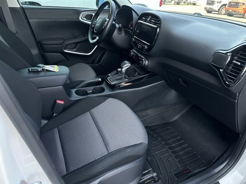 Used 2022 Kia Soul X-Line image 17