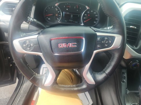 Used 2017 GMC Acadia SLT image 20