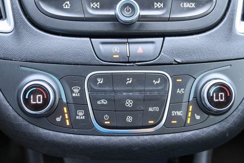Used 2022 Chevrolet Malibu LT image 22