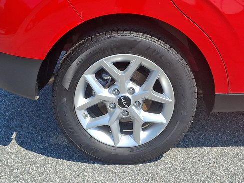 Used 2022 Kia Soul LX w/ Technology Package image 28