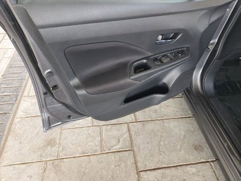 Certified 2021 Nissan Versa SV image 26