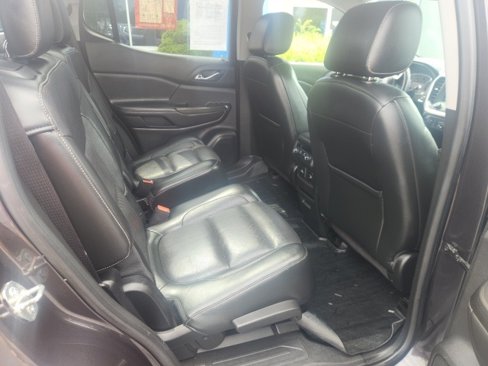 Used 2017 GMC Acadia SLT image 11