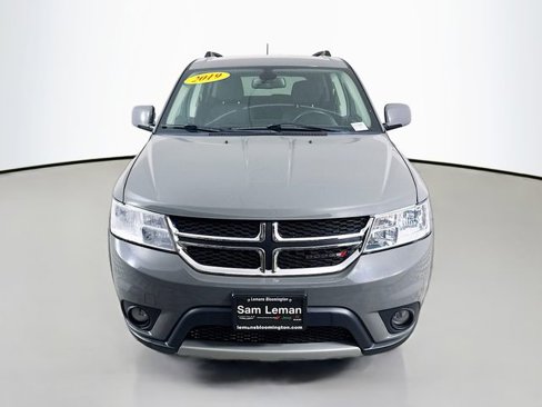 Used 2019 Dodge Journey SE image 2