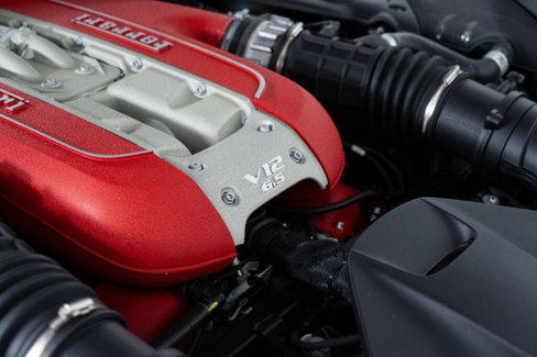 Used 2021 Ferrari 812 GTS image 33