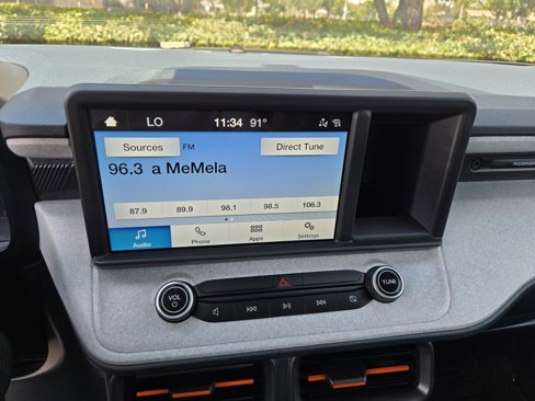 Used 2023 Ford Maverick XLT image 11