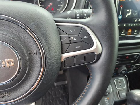 Used 2018 Jeep Compass Limited w/ Navigation Group image 19