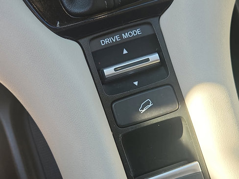 Certified 2023 Honda HR-V LX image 26