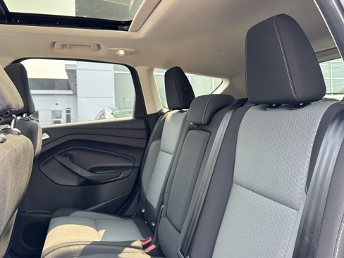 Used 2018 Ford Escape SE image 31